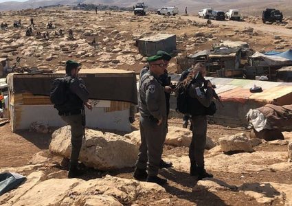 عقب قرار الاحتلال.. اعتصام مفتوح في الخان الأحمر