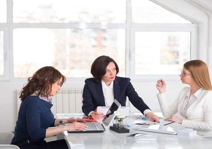 وجود النساء في مناصب إدارية قد ينقذ الأرض