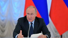 كيف بدا حكام روسيا في سنواتهم الدراسية؟