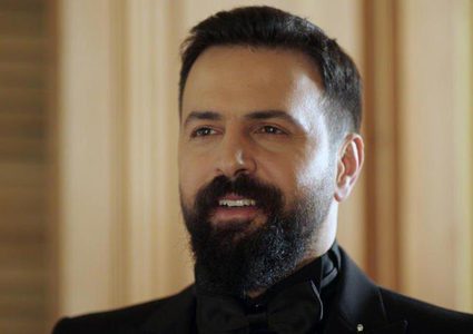 بالصورة.. هكذا بدأ تيم حسن في أول عمل تمثيلي له