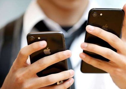 آبل تعترف بوجود مشاكل في هواتف "آيفون-8"!