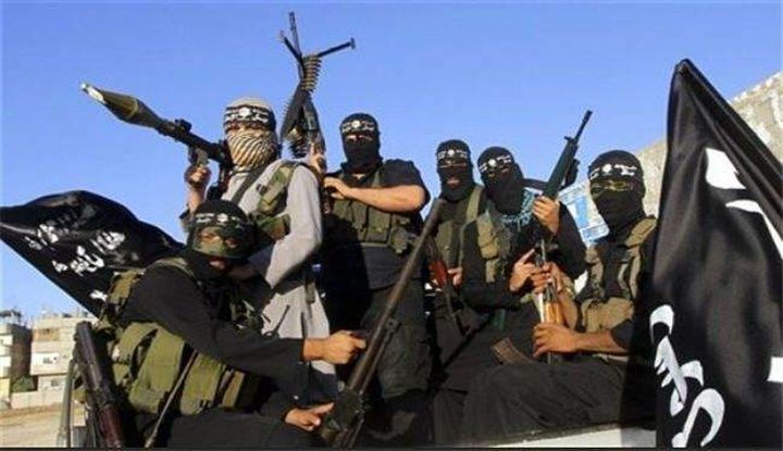 فورين بوليسي: إسرائيل سلحت جماعات جنوب سوريا