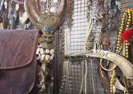 "الانتيكا".. قصة ولون لماضٍ لم تعشه