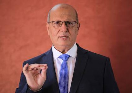 الخضري: الحصار أعاق بناء 2000 منزل مُدمر بغزة