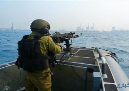 الاحتلال يستهدف الصيادين والمزارعين بغزة