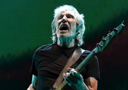 140فناناً يدعون لمقاطعة "اليوفيجين"