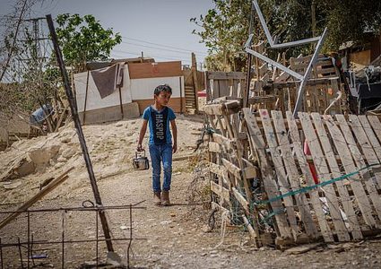 هل يوقف الاتحاد الأوروبي هدم "الخان الأحمر"؟