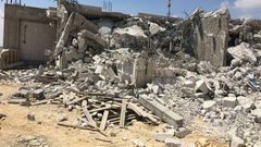 الاحتلال يجبر مواطنا على هدم منزله في الولجة