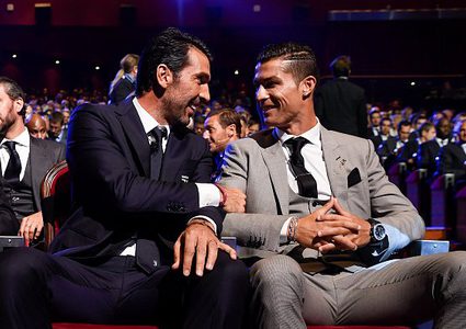 أسطورتان فقط ظهرا باستمرار في التشكيلة المثالية