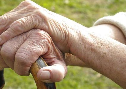 تخفيض الوزن "يقتل" المسنات!