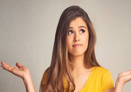 لغة الجسد التي تكشف عدم إعجاب الآخرين بك!