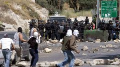 إصابات بمواجهات مع الاحتلال في محيط جامعة القدس
