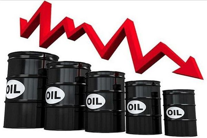 تراجع جديد لأسعار النفط في التعاملات الأمريكية