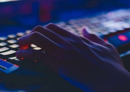 آبل تزيل برنامجا من متجرها بعد فضيحة مدوية!