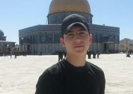 السجن ودفع تعويضات لأسير طعن مجندة وجندي