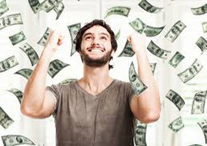 المليونير المحظوظ.. فاز بجائزتي يانصيب في 5 شهور