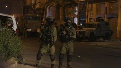 الاحتلال يمنع طفلا من دخول البلدة لمدة 15 يومًا