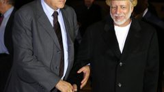 الرجوب يطلع وزيرالخارجية العماني على آخر المستجدات