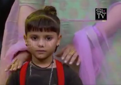 بالفيديو.. هذه الطفلة أشعلت مواقع التواصل برقصها