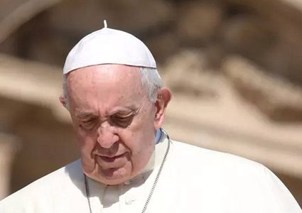 البابا يقبل استقالة أسقف متهم بالتحرش