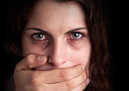 المتحدث باسم نتنياهو تحرش جنسياً بـ12 سيدة