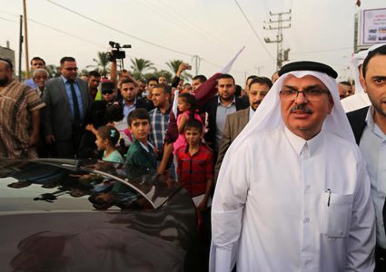 السفير القطري يصل قطاع غزة