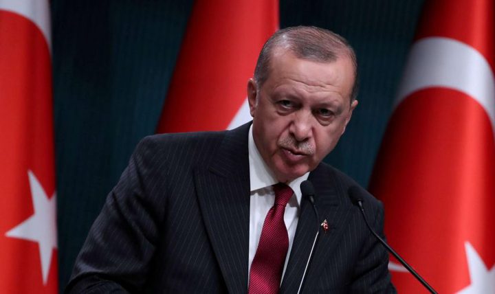 أردوغان يؤكد تجاوز الأزمة وسط ارتفاع الليرة
