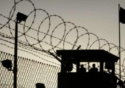 6 أسرى يدخلون أعوامًا جديدة في سجون الاحتلال