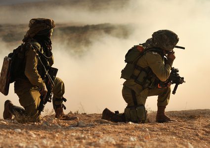 كيف يعمل قصاصو الأثر الإسرائيليون على حدود غزة؟