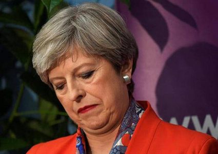 ماي "مستاءة" من التكهنات حول مستقبلها