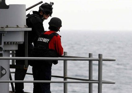 طهران تلوّح بردّ يتجاوز التهديد بإغلاق مضيق "هرمز"