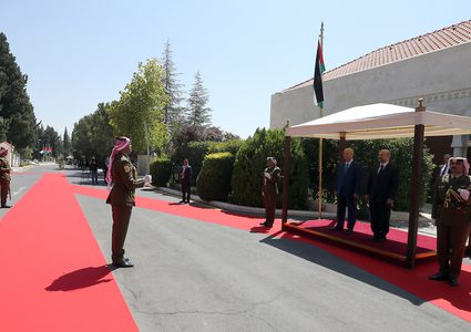 رئيس الوزراء د. رامي الحمد الله يجتمع مع نظيره الأردني عمر الرزاز  في عمان اليوم الاثنين الموافق 17 سبتمبر 2018.