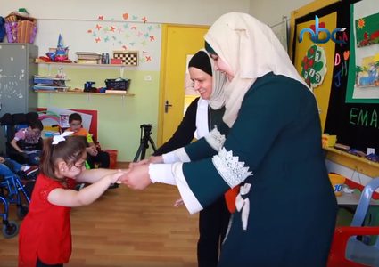 الطفلة لجين تخطو حاجز الاعاقة