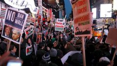 وقفة احتجاجية أمام السفارة الأميركية في وارسو
