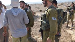 الأغوار...محاولات الترحيل مستمرة (صور)