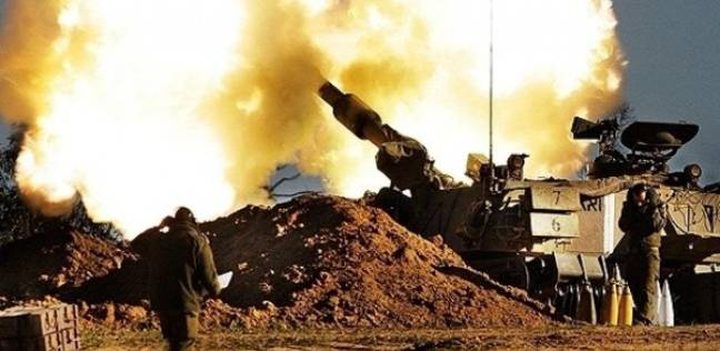 مدفعية الاحتلال تستهدف نقطة عسكرية جنوب قطاع غزة
