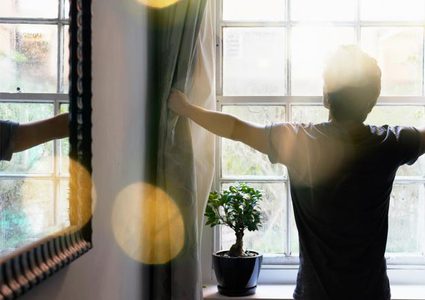 خطوات لتحسين الهواء الذي تتنفسه في بيتك