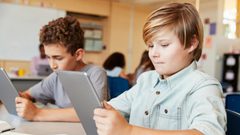 كيفية تقوية شخصية الطفل في المدرسة