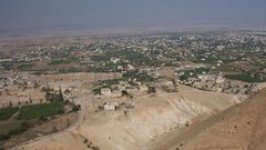 محافظ أريحا: سنوقف أي اعتداء على الأراضي الحكومية