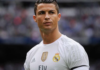 ضربة جديدة لرونالدو بعد "الطرد التاريخي"