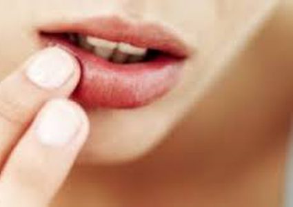 تقرحات الفم.. الأسباب وطرق الوقاية والعلاج