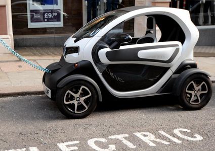 إنشاء مصنع لإنتاج السيارات الكهربائية في قطر