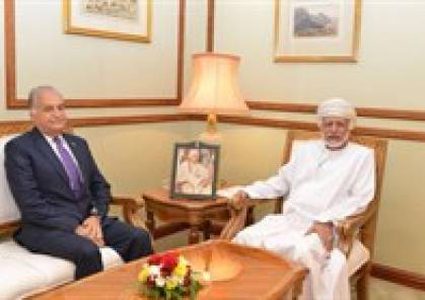 جرادات يقدم أوراق اعتماده للخارجية العمانية