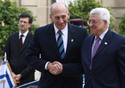 الرئيس يستقبل أولمرت في العاصمة الفرنسية باريس