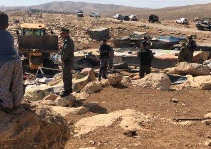 اجراءات اسرائيل بالخان الأحمر غير قانونية