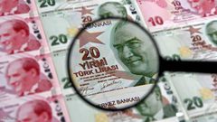 تركيا تعلن برنامجها الاقتصادي.. والليرة تدفع الثمن