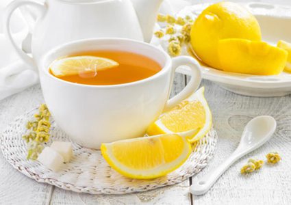 فوائد إضافة الليمون إلى الشاي بعد الأكل