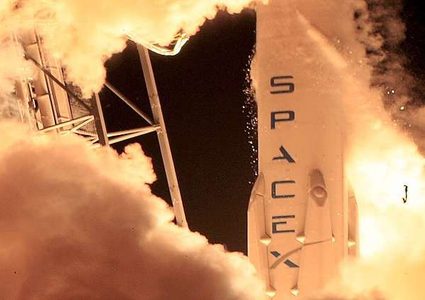 "سبيس إكس" الأمريكية ترسل الأسلحة إلى الفضاء