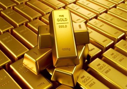 الذهب يرتفع ويتجه لأول مكسب أسبوعي في شهر