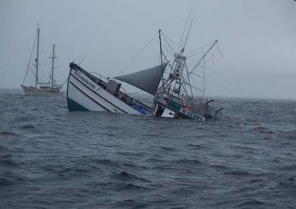 مصرع 136 شخصاً وفقدان العشرات بانقلاب عبارة